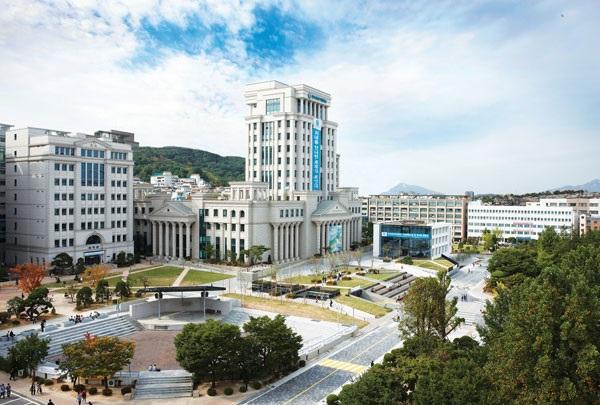dai-hoc-dong-shin.jpg