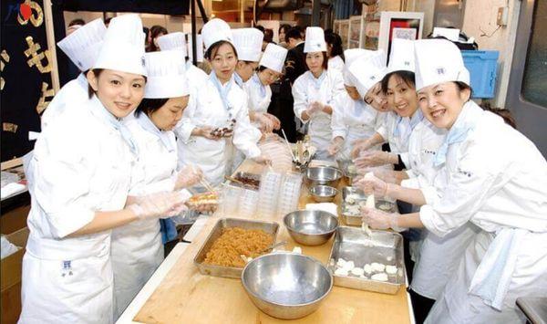 du-hoc-nhat-ban-nghe-lam-banh-5.jpg