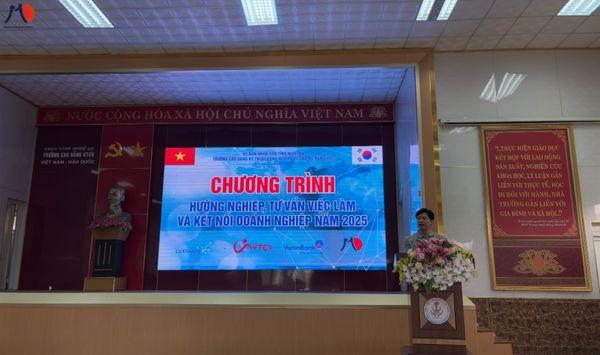 huong-nghiep-tu-van-viec-lam-va-ket-noi-doanh-nghiep-nam-2025-2.jpg